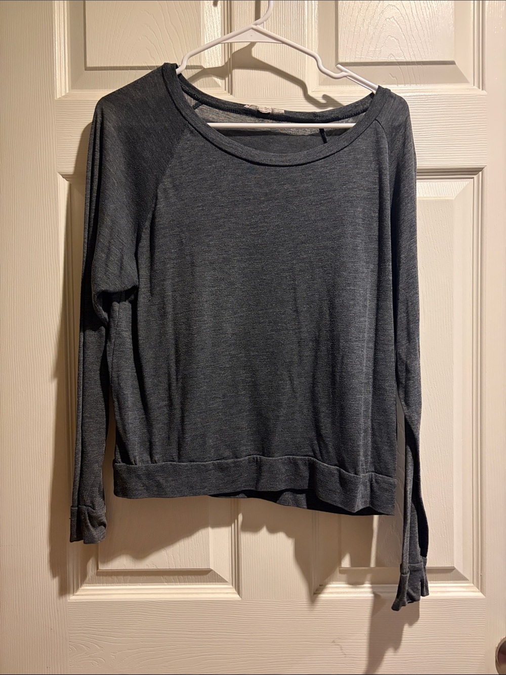 Forever 21 Charcoal Crew Neck Pullover